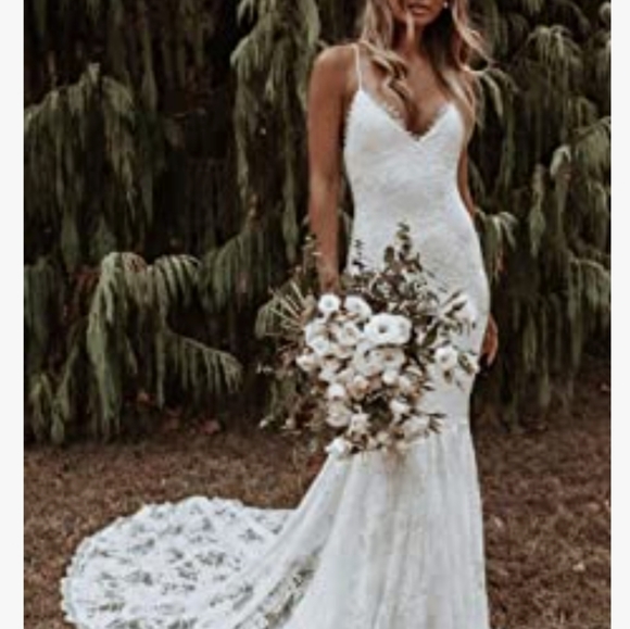 Wedding dress - Picture 3 of 3